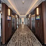 1 Bedroom Apartment Near Shopping Malls