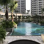 1 Bedroom Apartment Near Shopping Malls